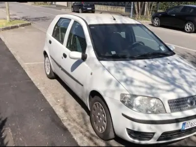 Usata Fiat Punto Classica 69 CV (50 kW) 2009 Utilitaria