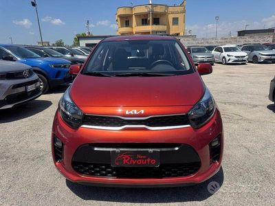 Arancione(met.) Usata 2023 Kia Picanto Urban Utilitaria | 11.800 € (Buon prezzo)