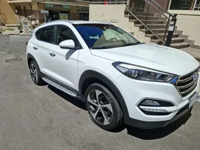 Usata Hyundai Tucson Xpossible 116 CV (85 kW) 2016 Bianco SUV