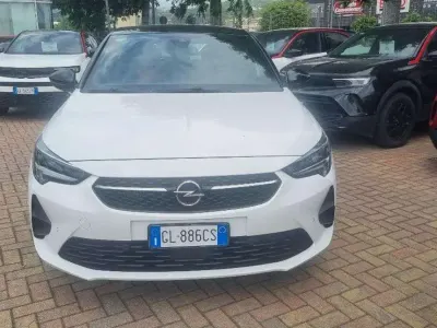 Usata Opel Corsa 101 CV (74 kW) 2023 Bianco Utilitaria