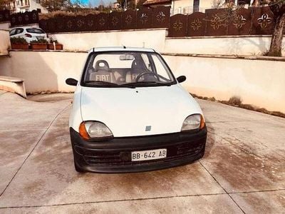 Usata Fiat Seicento Young 39 CV (28 kW) 1999 Bianco Utilitaria