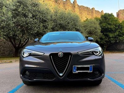 Usata Alfa Romeo Stelvio Business 209 CV (153 kW) 2017 Grigio SUV