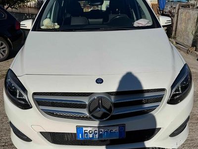 Usata Mercedes B180 2016 Bianco Monovolume