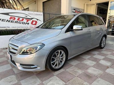 Usata Mercedes B180 Premium 109 CV (80 kW) 2012 Other Monovolume