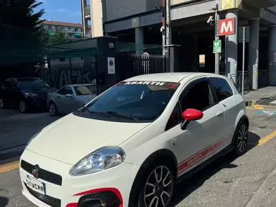 Usata Abarth Grande Punto 155 CV (114 kW) 2008 Bianco Utilitaria