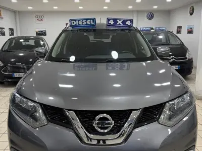 Begagnad Nissan X-Trail Tekna 131 HK (96 kW) 2015 Grå SUV