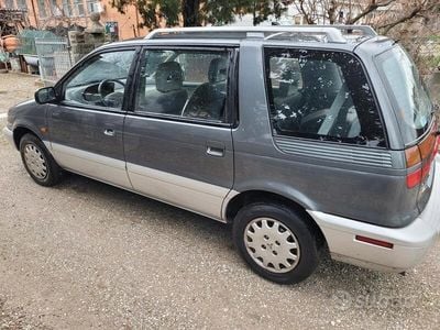 Usata Mitsubishi Space Wagon 1993 Grigio Monovolume