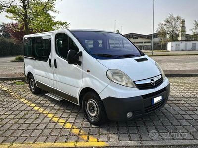 usata Opel Vivaro 29 2.5 CDTI PC-TN Combi 9 posti Fap (1