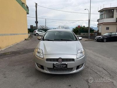 Usata Fiat Bravo Dynamic 120 CV (88 kW) 2010 Grigio Utilitaria