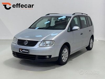 Usata VW Touran Highline 105 CV (77 kW) 2006 Grigio Monovolume