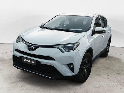 Usata Toyota RAV4 143 CV (105 kW) 2019 Bianco SUV