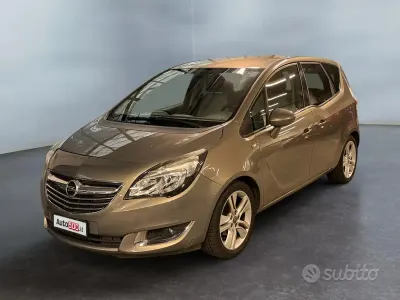 Usata Opel Meriva Cosmo 101 CV (74 kW) 2014 Marrone Monovolume