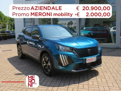 Usata Peugeot 2008 Allure 100 CV (73 kW) 2025 Blu SUV