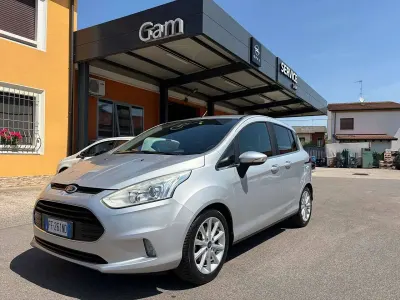 Usata Ford B-MAX Titanium 87 CV (63 kW) 2016 Argento Monovolume