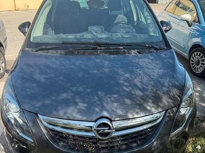 Usata Opel Zafira Tourer 2013 Grigio Monovolume