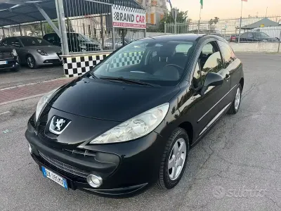 Usata Peugeot 207 95 CV (69 kW) 2009 Nero Berlina