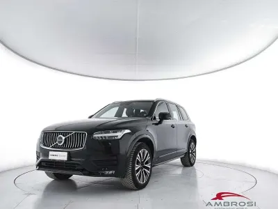 Usata Volvo XC90 Momentum 235 CV (172 kW) 2021 Nero SUV