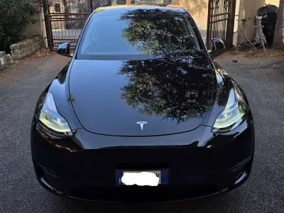 Usata Tesla Model Y Performance 155 kW (211 CV) 2023 Nero SUV