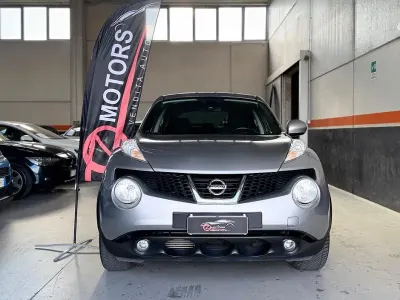 Używany Nissan Juke Tekna 110 KM (80 kW) 2011 Szary SUV