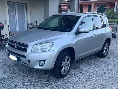 Usata Toyota RAV4 Luxury 150 CV (110 kW) 2010 Argento SUV