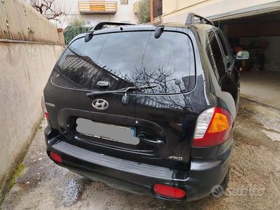 Usata Hyundai Santa Fe 112 CV (82 kW) 2001 Nero SUV
