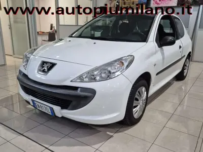 Usata Peugeot 206 60 CV (44 kW) 2010 Bianco Berlina