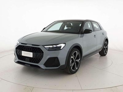 Nuova Audi A1 116 CV (85 kW) 2026 Grigio freccia perla nero mito Berlina