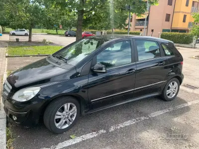 Brugt Mercedes B180