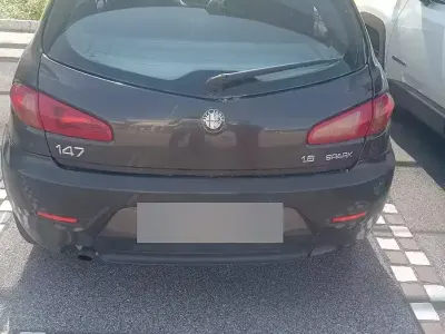 Usata Alfa Romeo 147 105 CV (77 kW) 2006 Nero Utilitaria