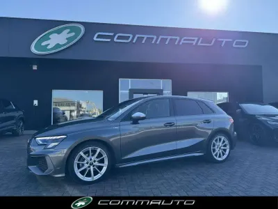 Usata Audi A3 S-Line 150 CV (110 kW) 2023 Grigio scuro Berlina