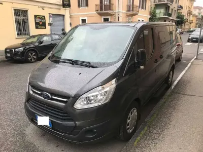 Usata Ford Tourneo Custom Trend 131 CV (96 kW) 2018 Grigio Furgone