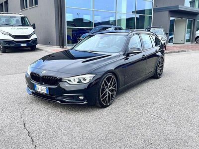 Usata BMW 318 Advantage 150 CV (110 kW) 2018 Nero Station wagon
