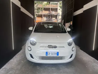 Usata Fiat 500e 42 kW (58 CV) 2023 Bianco Utilitaria