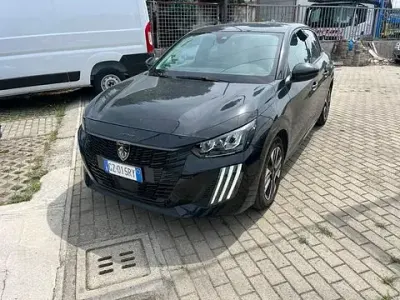 Usata Peugeot 208 Allure 136 CV (100 kW) 2025 Nero Utilitaria