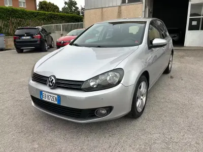 Begagnad VW Golf VI 105 HK (77 kW) 2010 Grå Halvkombi