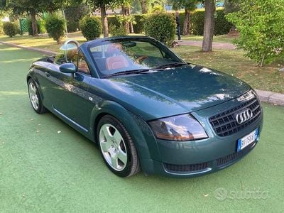 Usata Audi TT Roadster 179 CV (131 kW) 2001 Verde Cabrio