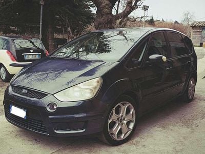 Usata Ford S-MAX S 140 CV (102 kW) 2006 Grigio Monovolume