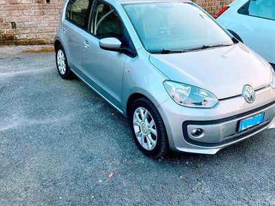 Usata VW up! Move 60 CV (44 kW) 2016 Grigio Utilitaria