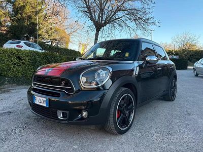 Usado Mini Countryman 143 CV (105 kW) 2016 Negro SUV