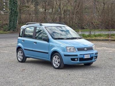 Usata Fiat Panda Emotion 69 CV (50 kW) 2005 Blu Utilitaria