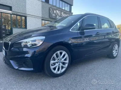 Gebraucht BMW 218 Active Tourer 136 PS (100 kW) 2015 Blau Van / Kleinbus
