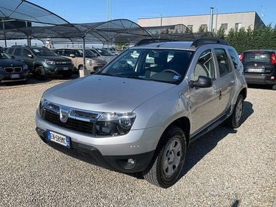 Usata Dacia Duster Lauréate 90 CV (66 kW) 2012 Grigio SUV