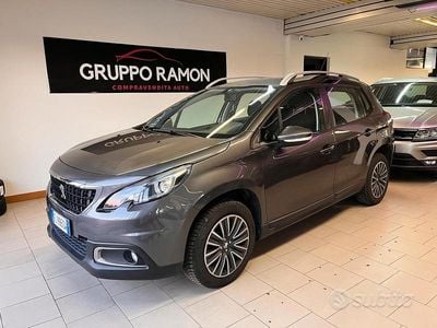 Usata Peugeot 2008 Active 75 CV (55 kW) 2017 Grigio SUV