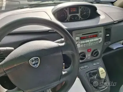 Usata Lancia Musa 95 CV (69 kW) 2012 Monovolume