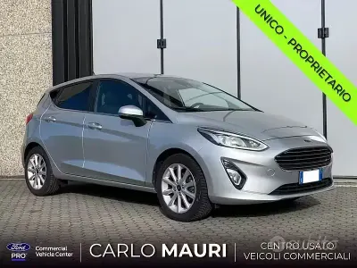 Usata Ford Fiesta Titanium 86 CV (63 kW) 2018 Grigio Utilitaria