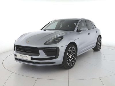Usata Porsche Macan 265 CV (194 kW) 2024 Argento dolomite metallizzato SUV