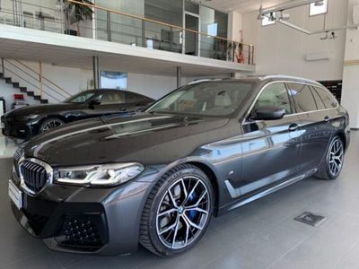 usata BMW 520 Serie 5 Touring d 48V Msport del 2021 usata a Lecce