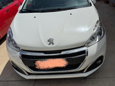 Usata Peugeot 208 2018 Utilitaria