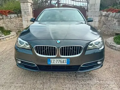 Usata BMW 520 Luxury Line 190 CV (139 kW) 2015 Grigio Berlina