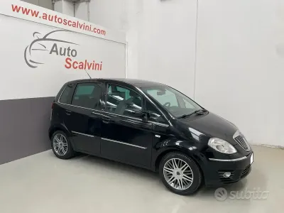 Usata Lancia Musa 95 CV (69 kW) 2008 Nero Monovolume
